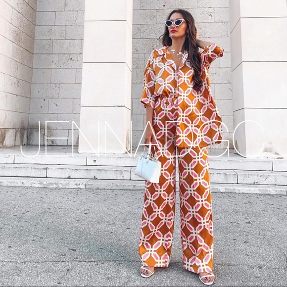 LAST ONE Zara Pajama Style Two Piece Set - Picture 11 of 16